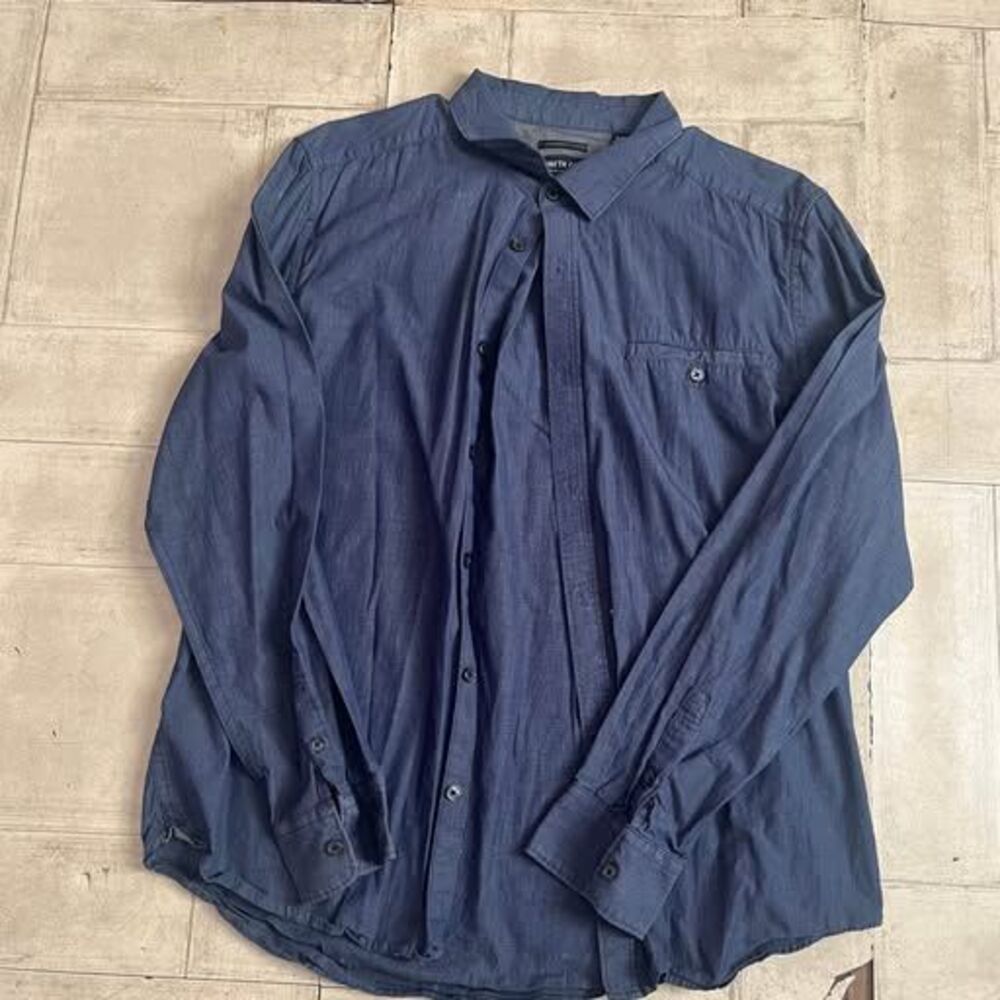 Kenneth Cole blue button down size large